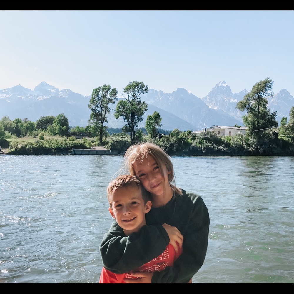 Meet your Posher, Elise